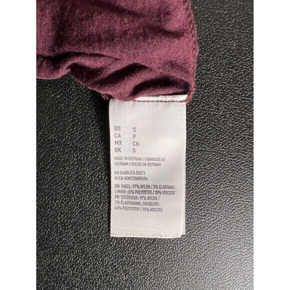 American Eagle Outfitters Burgundy‎ Lace Top With Lining Size Small - Picture 4 of 5